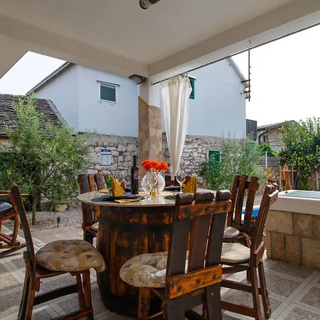 Villa Romantic Oasis *