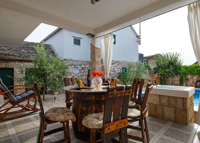 Villa Romantic Oasis *