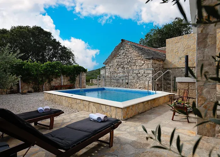 Romantic Oasis Villa *