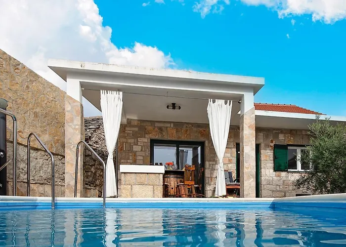 Villa Romantic Oasis